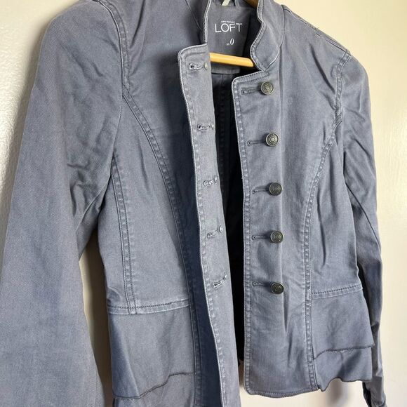CLEARANCE! Gray LOFT Military Inspired Jacket Size 0 EUC - Picture 4 of 5